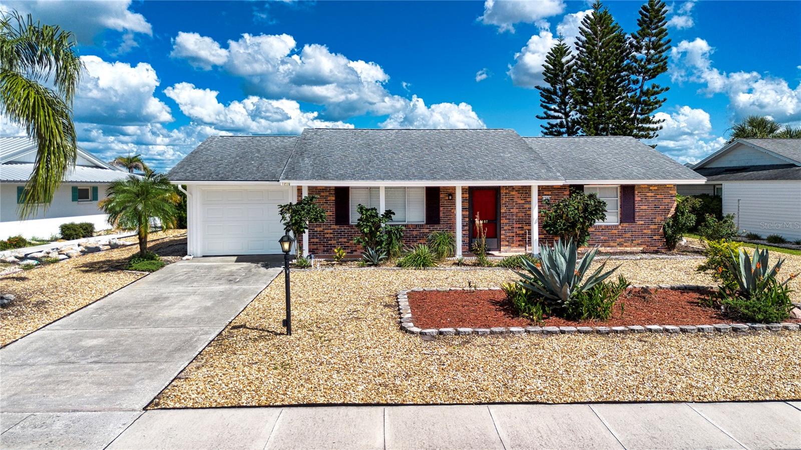 1507 N. Lake Dr. 1507 N. Lake Dr.