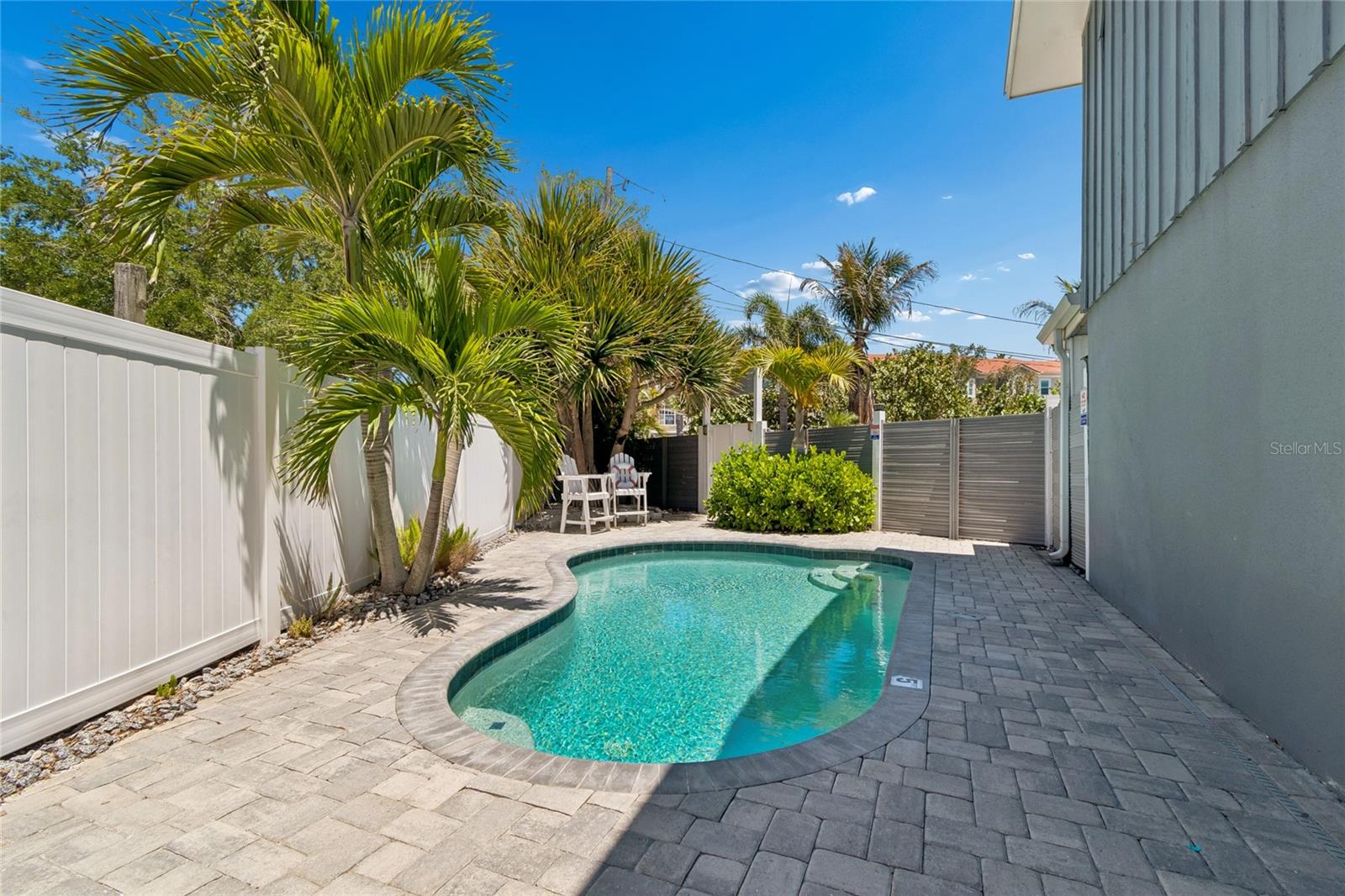 104 KLOSTERMAN ROAD W, Palm Harbor, FL 34683