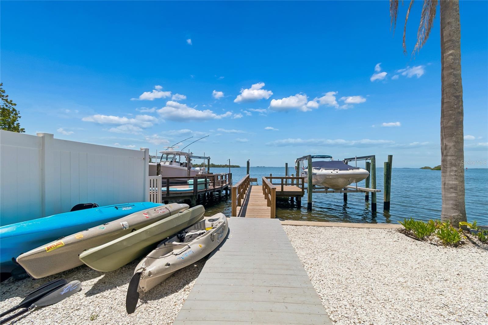 104 KLOSTERMAN ROAD W, Palm Harbor, FL 34683