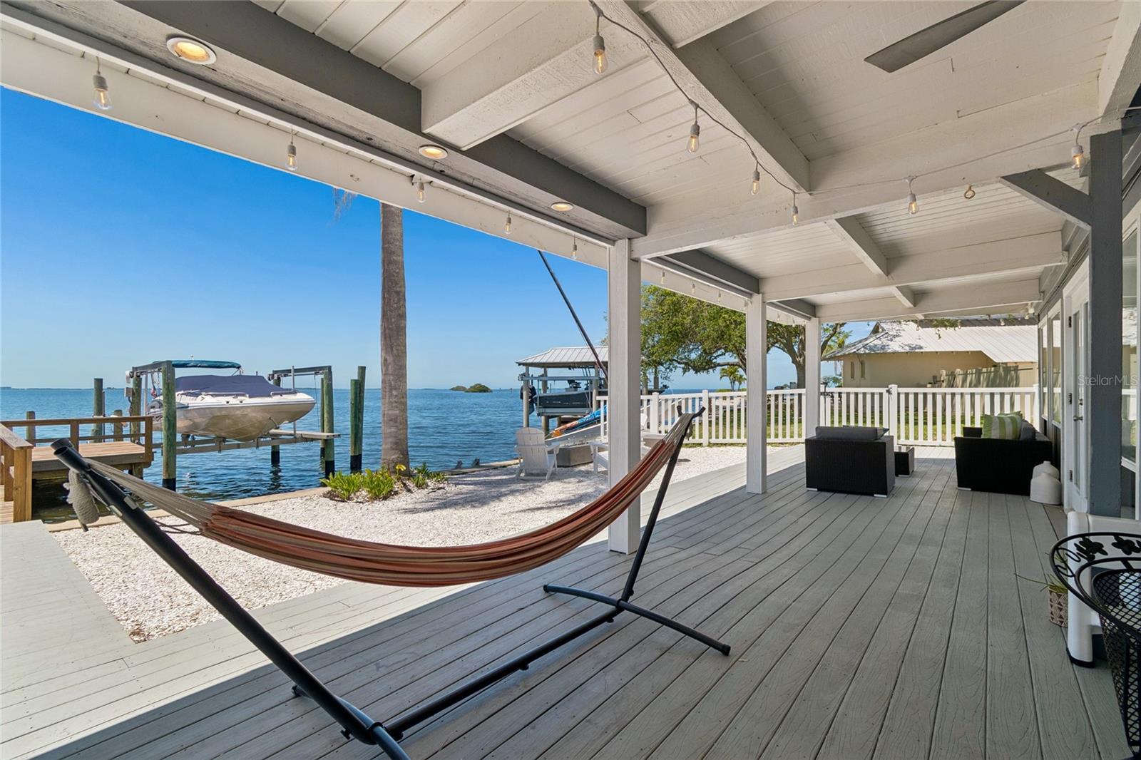 104 KLOSTERMAN ROAD W, Palm Harbor, FL 34683