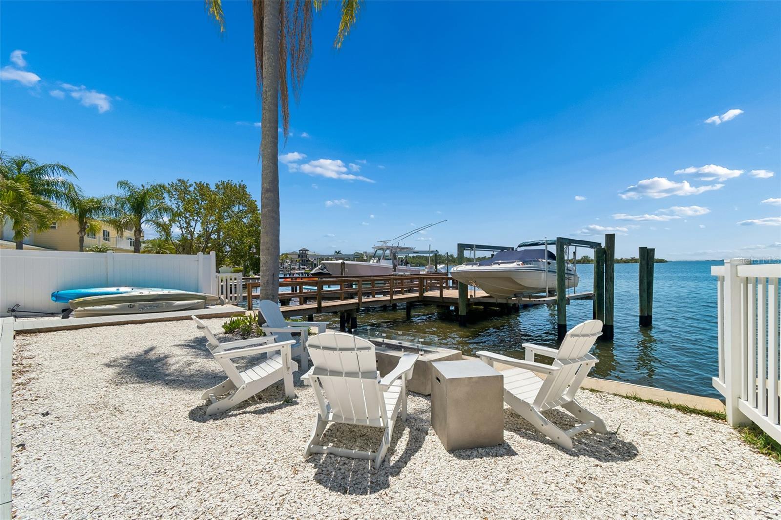104 KLOSTERMAN ROAD W, Palm Harbor, FL 34683