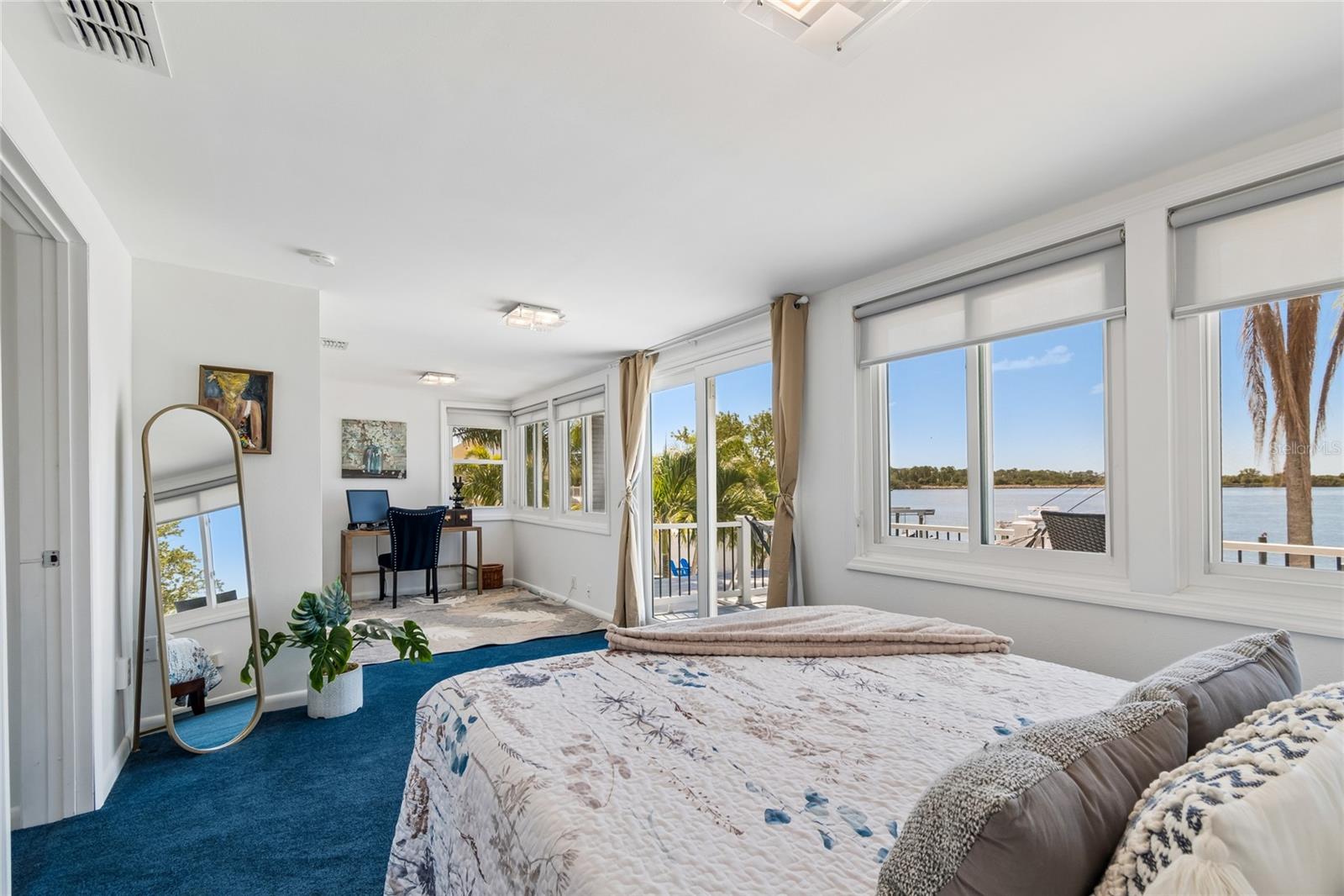 104 KLOSTERMAN ROAD W, Palm Harbor, FL 34683