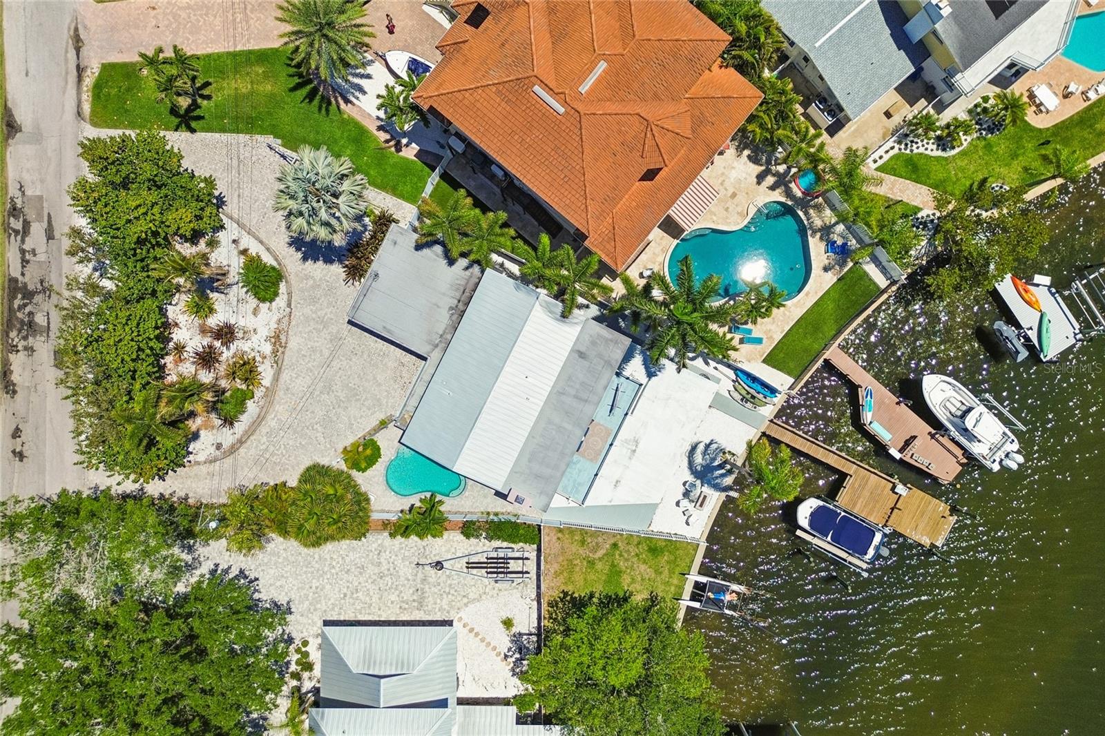 104 KLOSTERMAN ROAD W, Palm Harbor, FL 34683