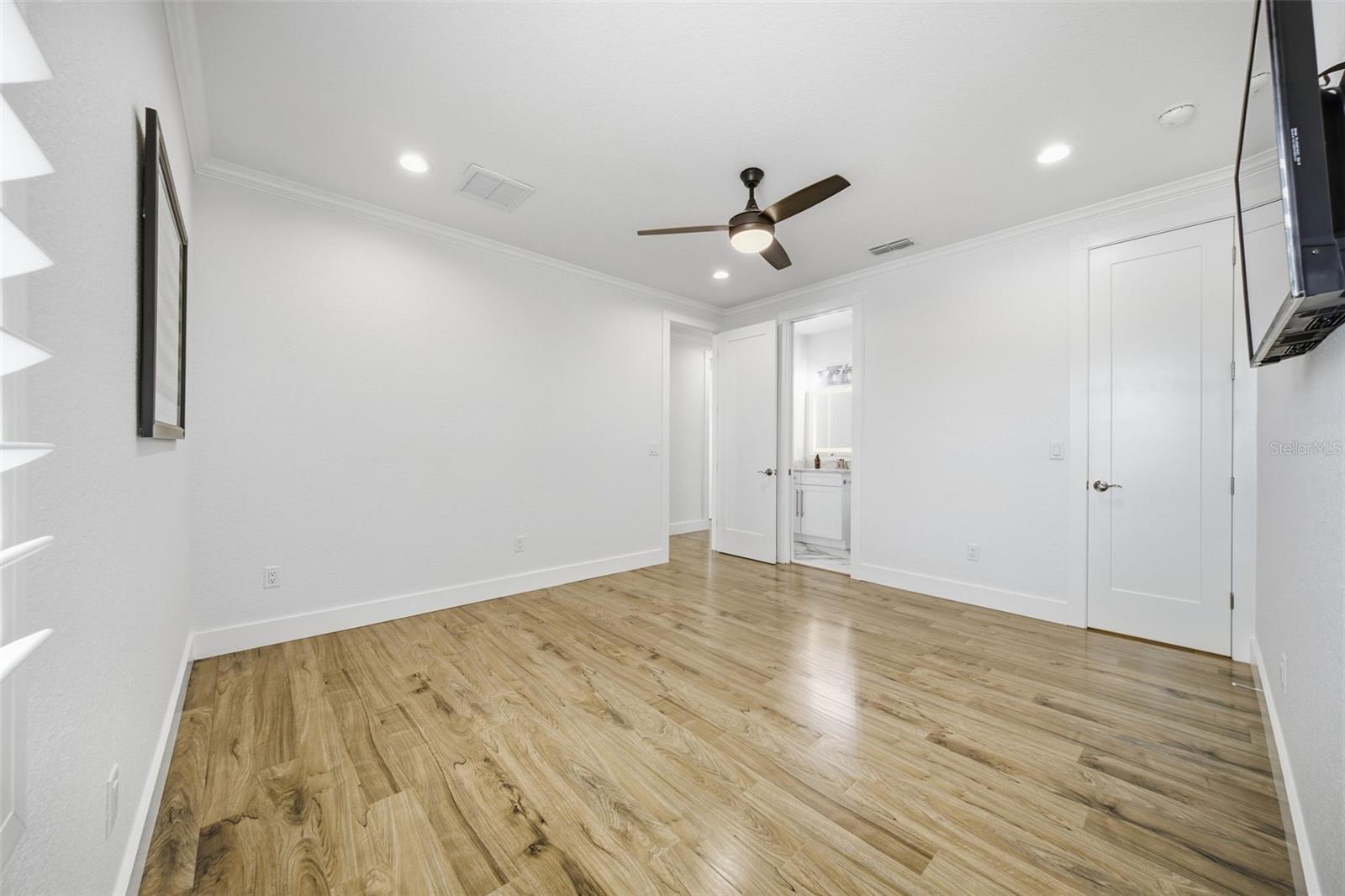 4835 W BAY VILLA AVENUE, Tampa, FL 33611