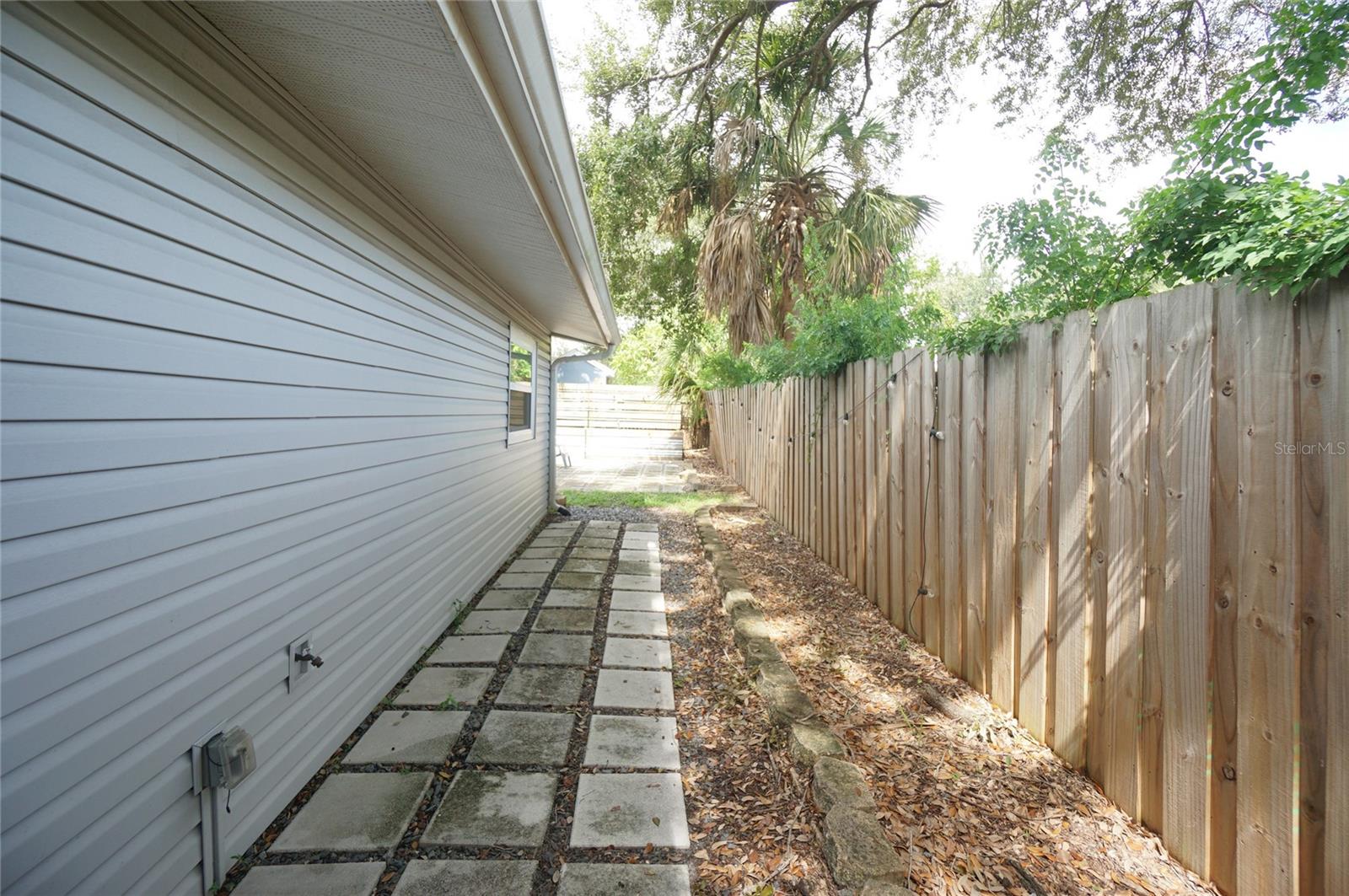 4411 W LEILA AVENUE, Tampa, FL 33616