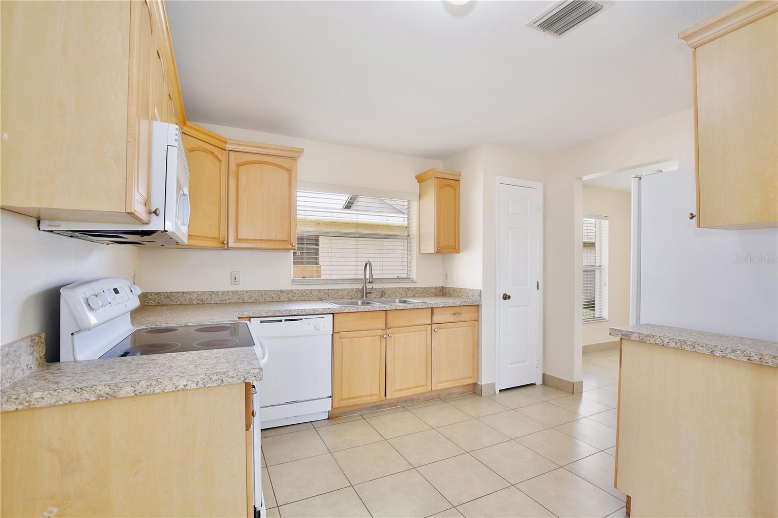 2067 PAPRIKA DRIVE, Orlando, FL 32837
