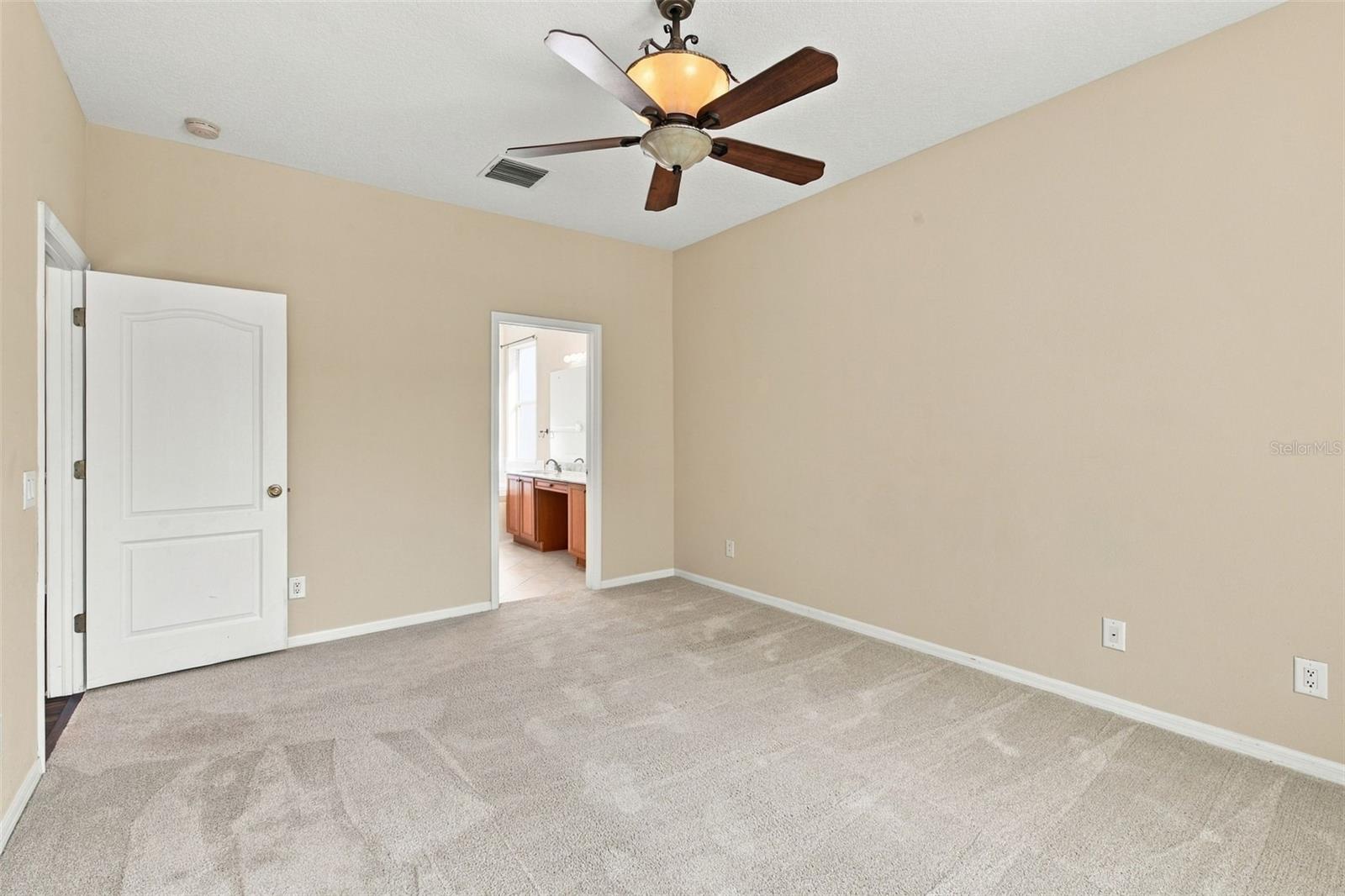 18852 NARIMORE DRIVE, Land O Lakes, FL 34638