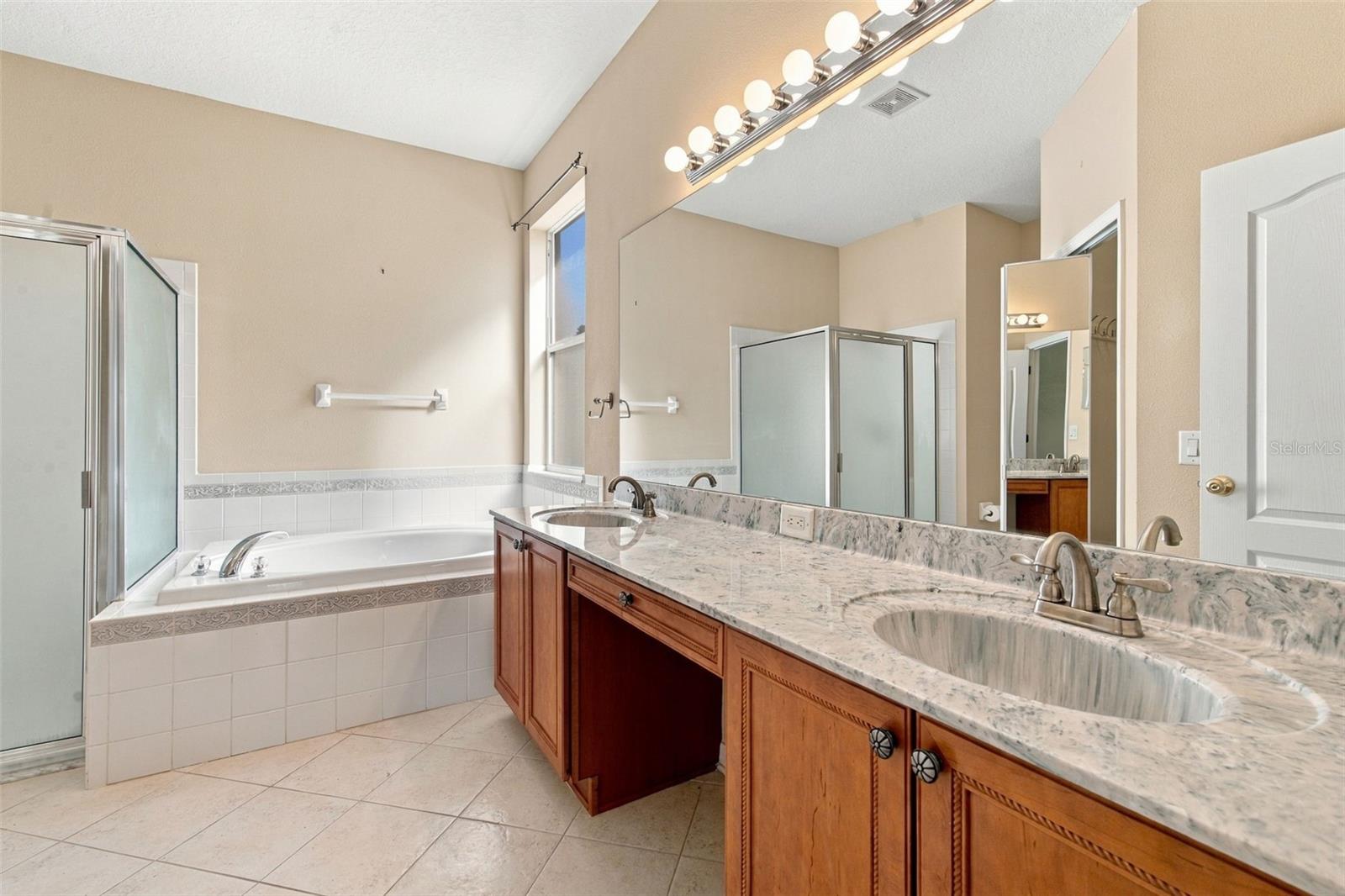 18852 NARIMORE DRIVE, Land O Lakes, FL 34638