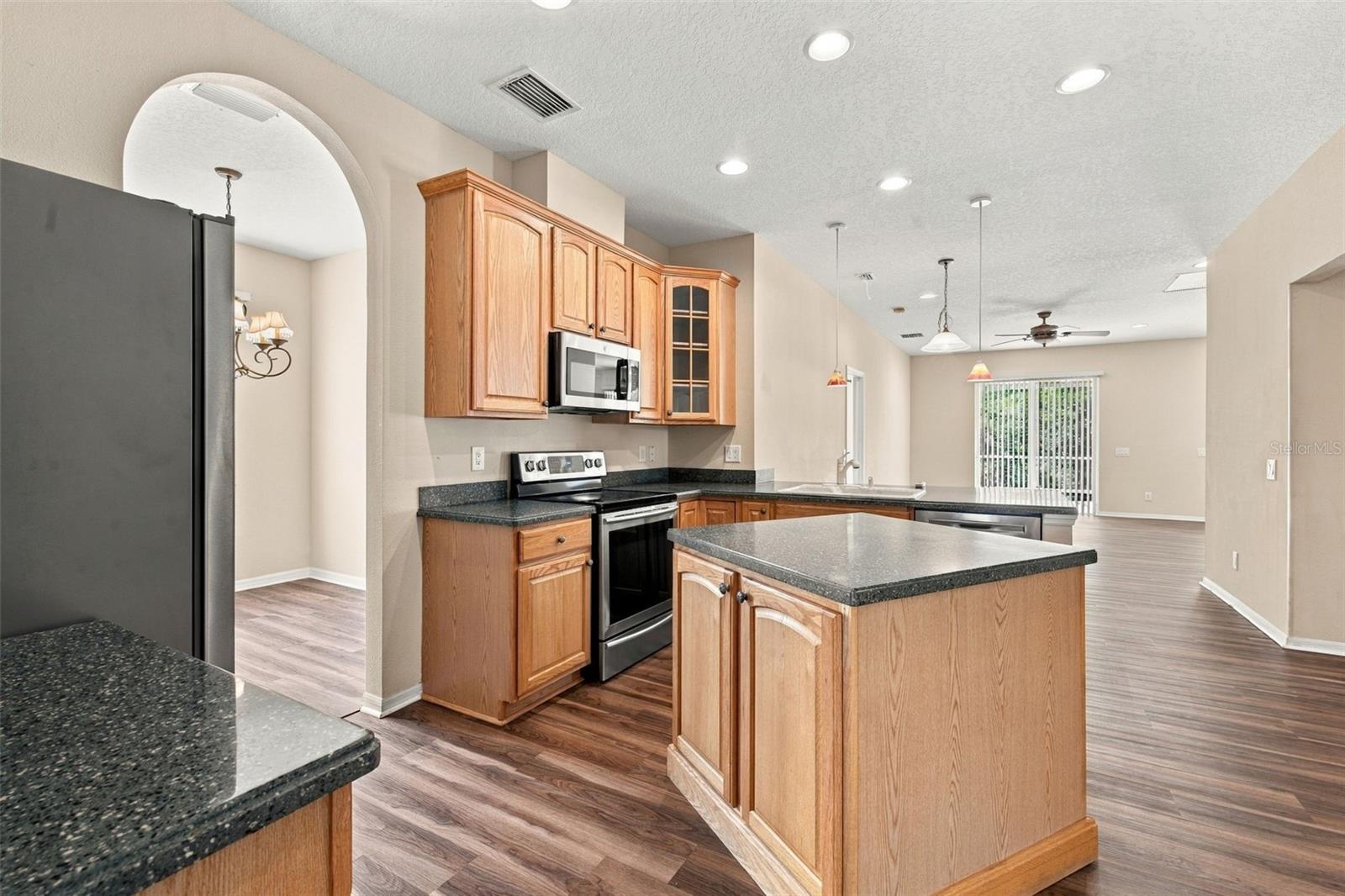 18852 NARIMORE DRIVE, Land O Lakes, FL 34638