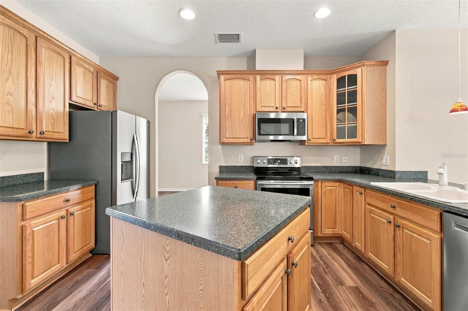18852 NARIMORE DRIVE, Land O Lakes, FL 34638