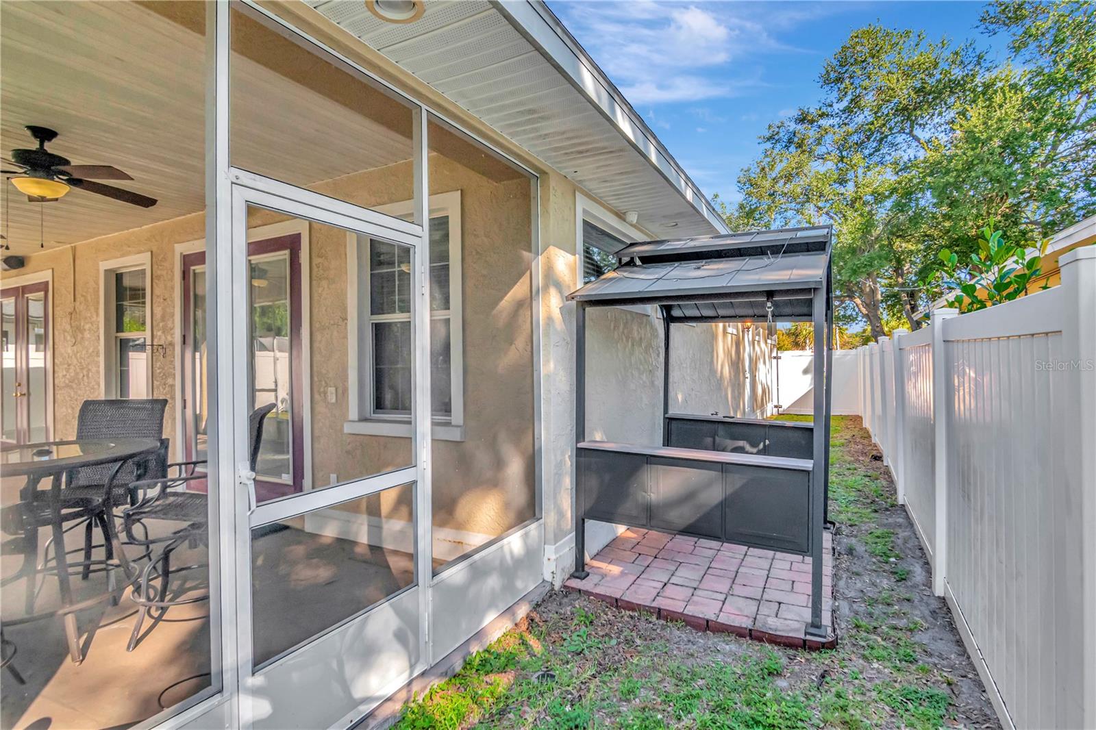 3816 W ESTRELLA STREET, Tampa, FL 33629