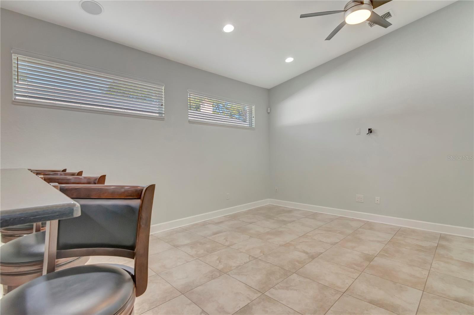 3816 W ESTRELLA STREET, Tampa, FL 33629