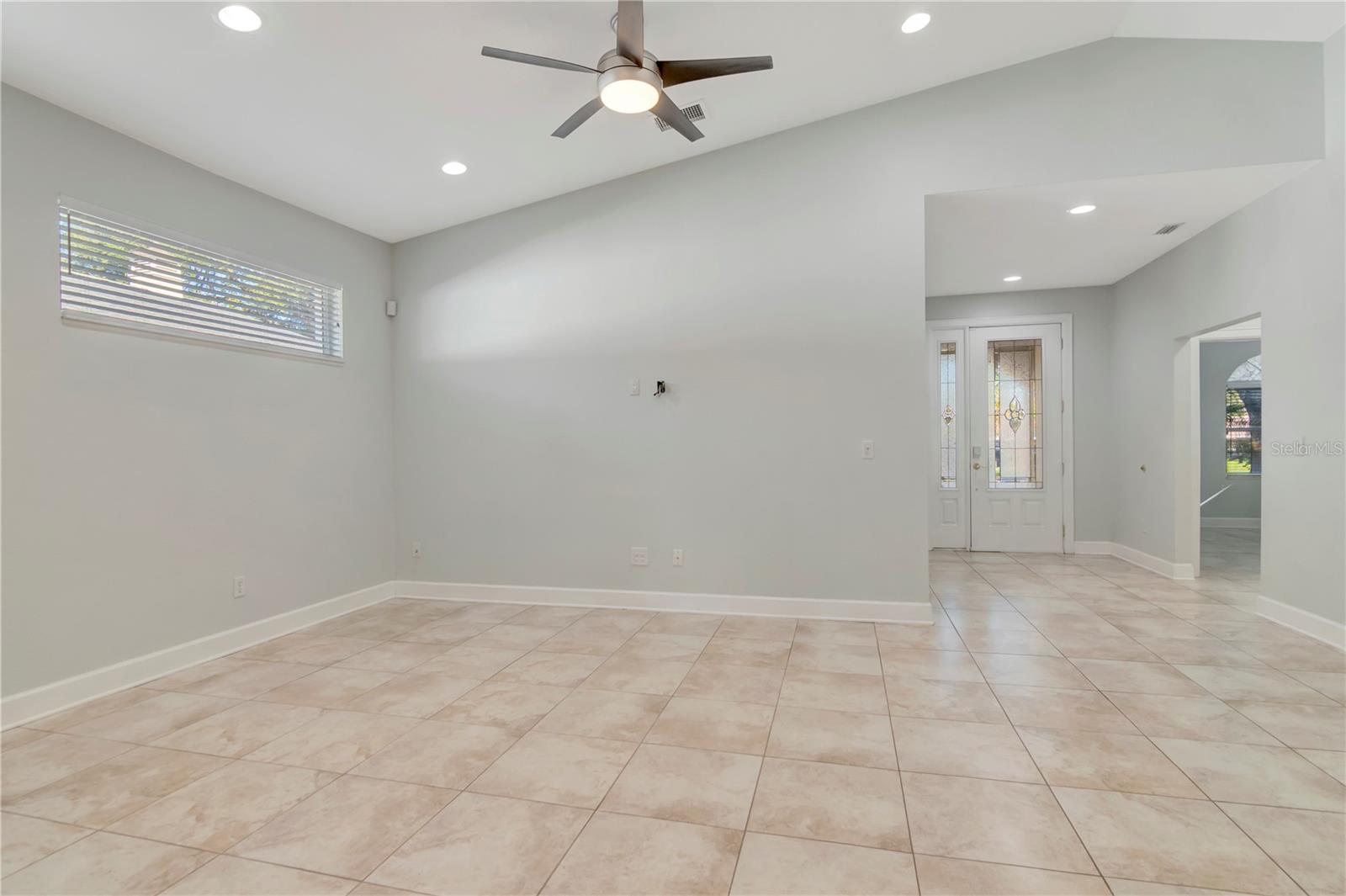 3816 W ESTRELLA STREET, Tampa, FL 33629