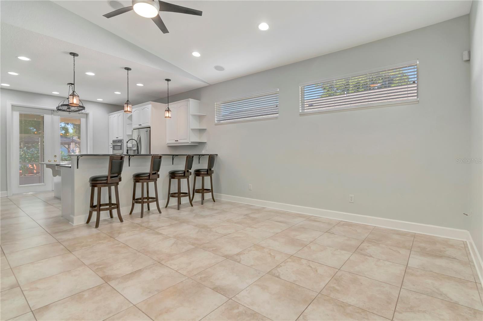 3816 W ESTRELLA STREET, Tampa, FL 33629