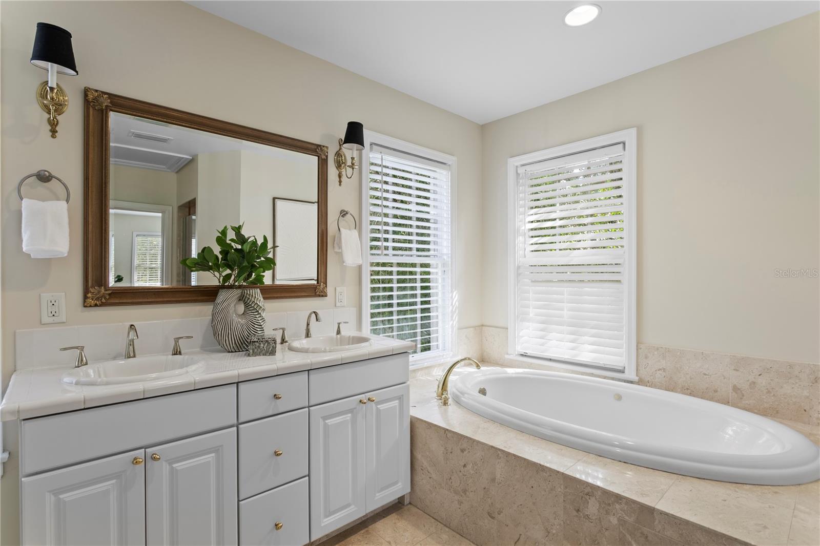 3209 W PARKLAND BOULEVARD, Tampa, FL 33609