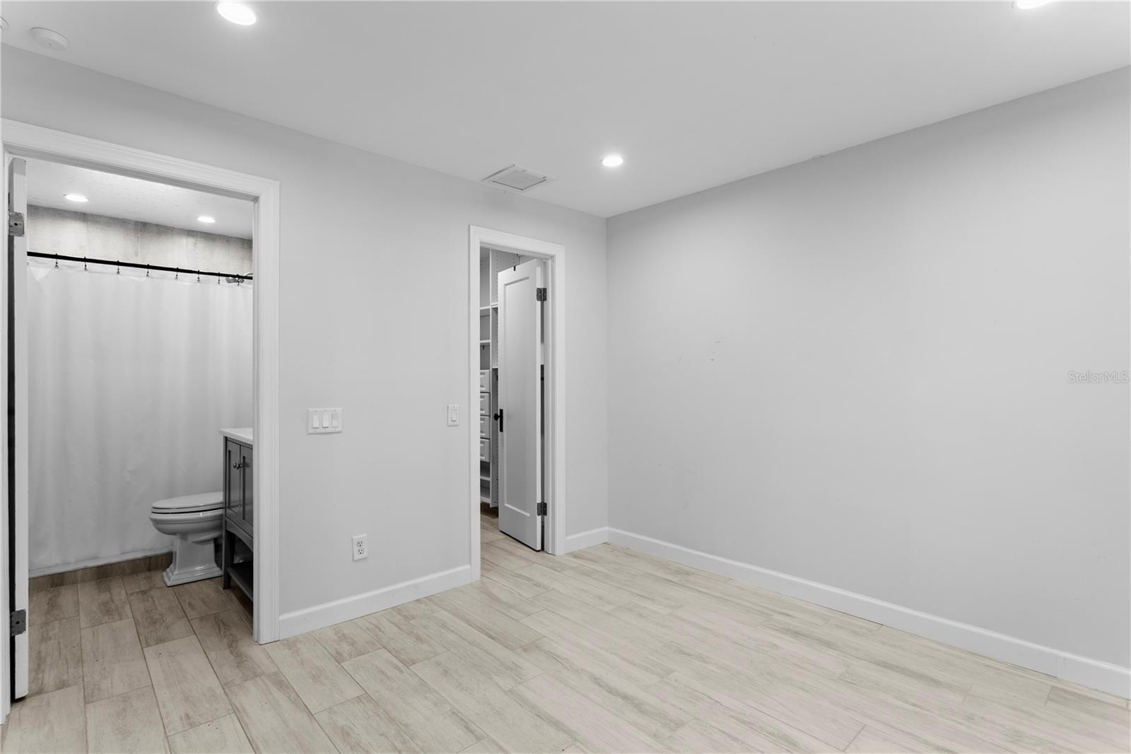 3209 W PARKLAND BOULEVARD, Tampa, FL 33609