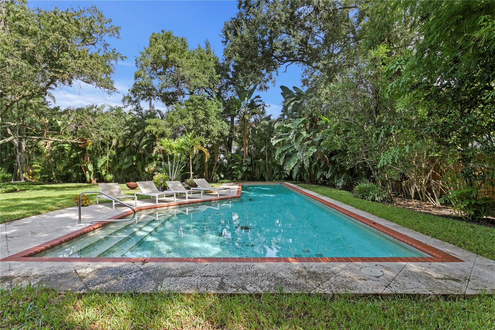 3209 W PARKLAND BOULEVARD, Tampa, FL 33609
