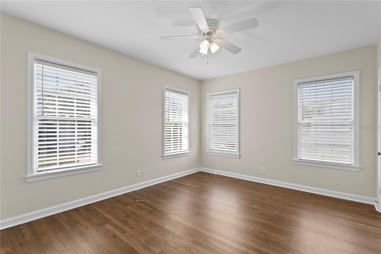 3209 W PARKLAND BOULEVARD, Tampa, FL 33609