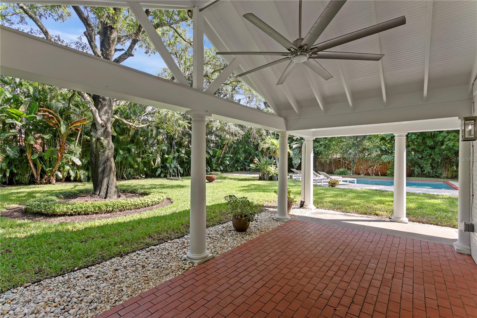 3209 W PARKLAND BOULEVARD, Tampa, FL 33609
