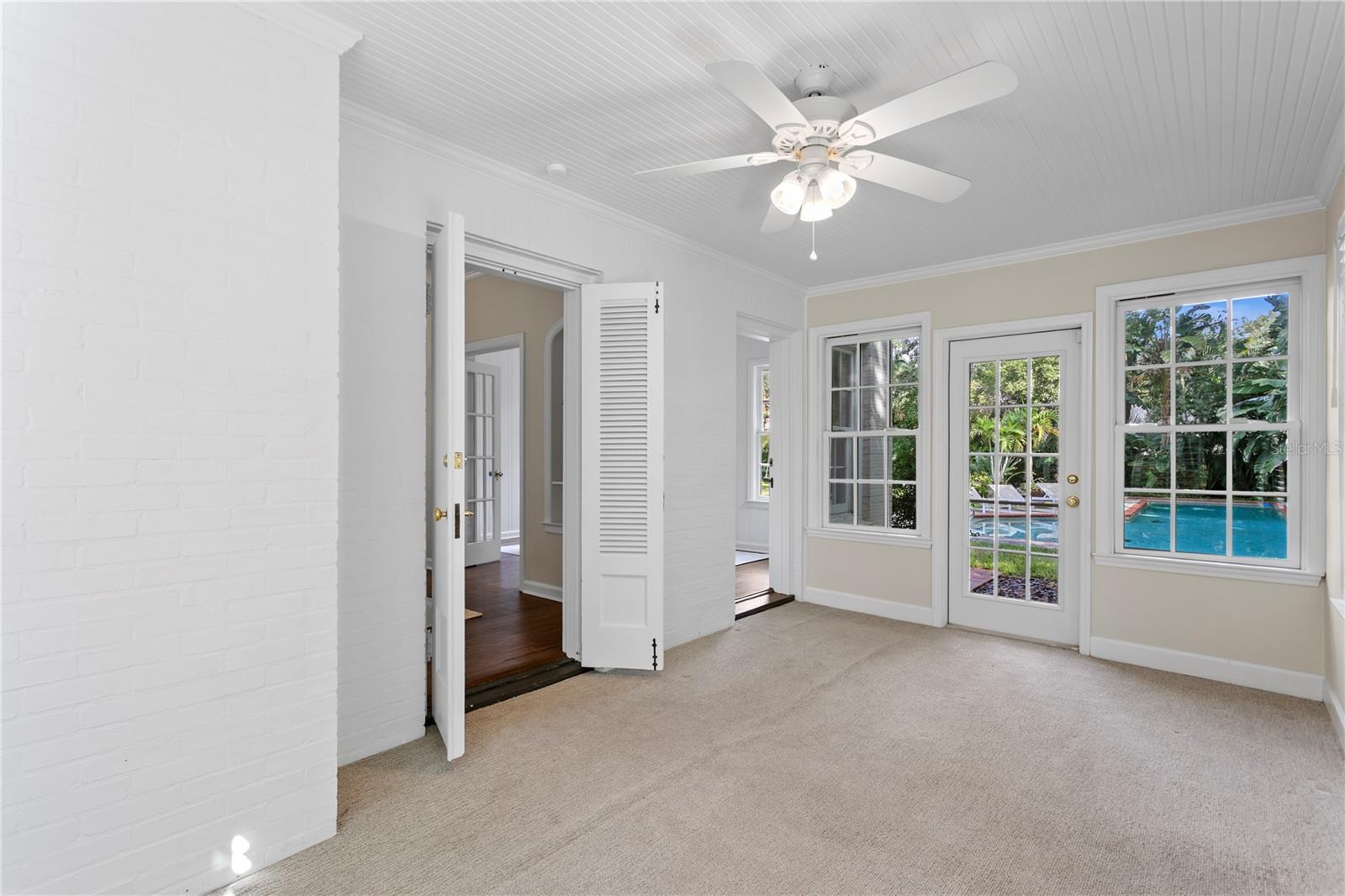 3209 W PARKLAND BOULEVARD, Tampa, FL 33609