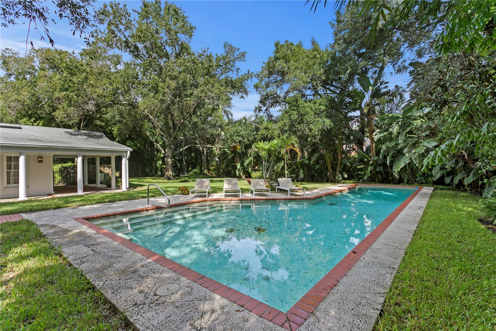 3209 W PARKLAND BOULEVARD, Tampa, FL 33609