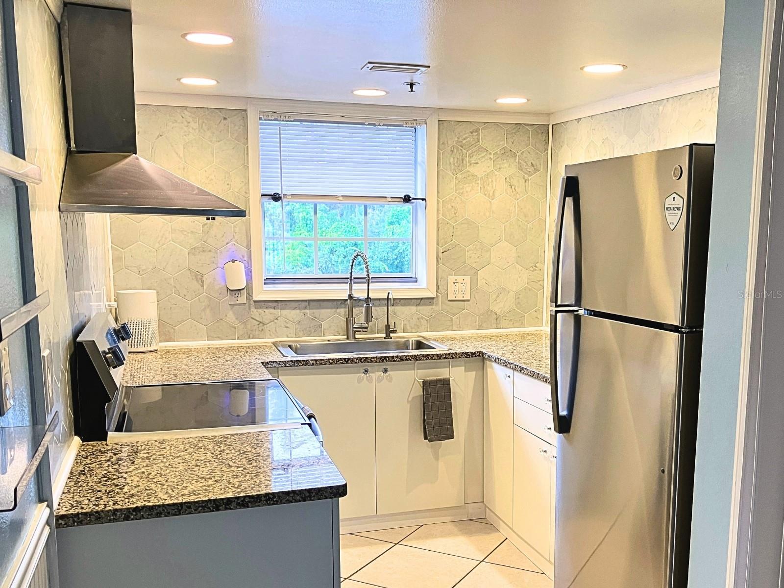 2164 VISTA DEL SOL CIRCLE, #523, Lutz, FL 33558