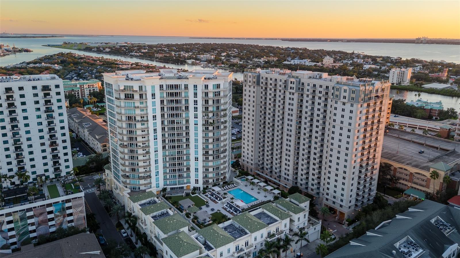 450 KNIGHTS RUN AVENUE, #1701, Tampa, FL 33602