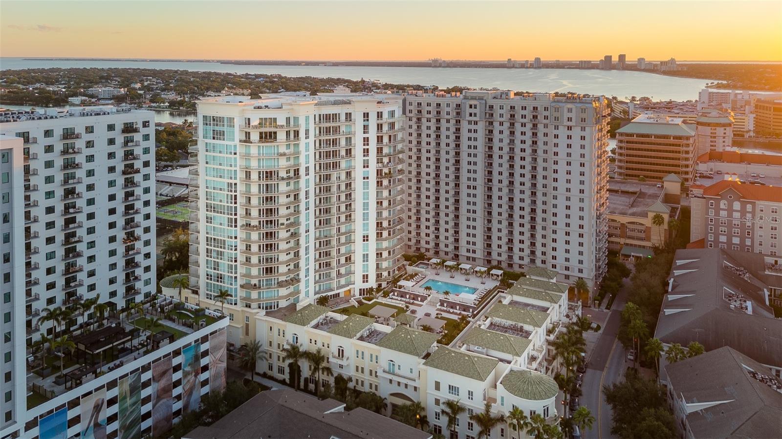 450 KNIGHTS RUN AVENUE, #1701, Tampa, FL 33602