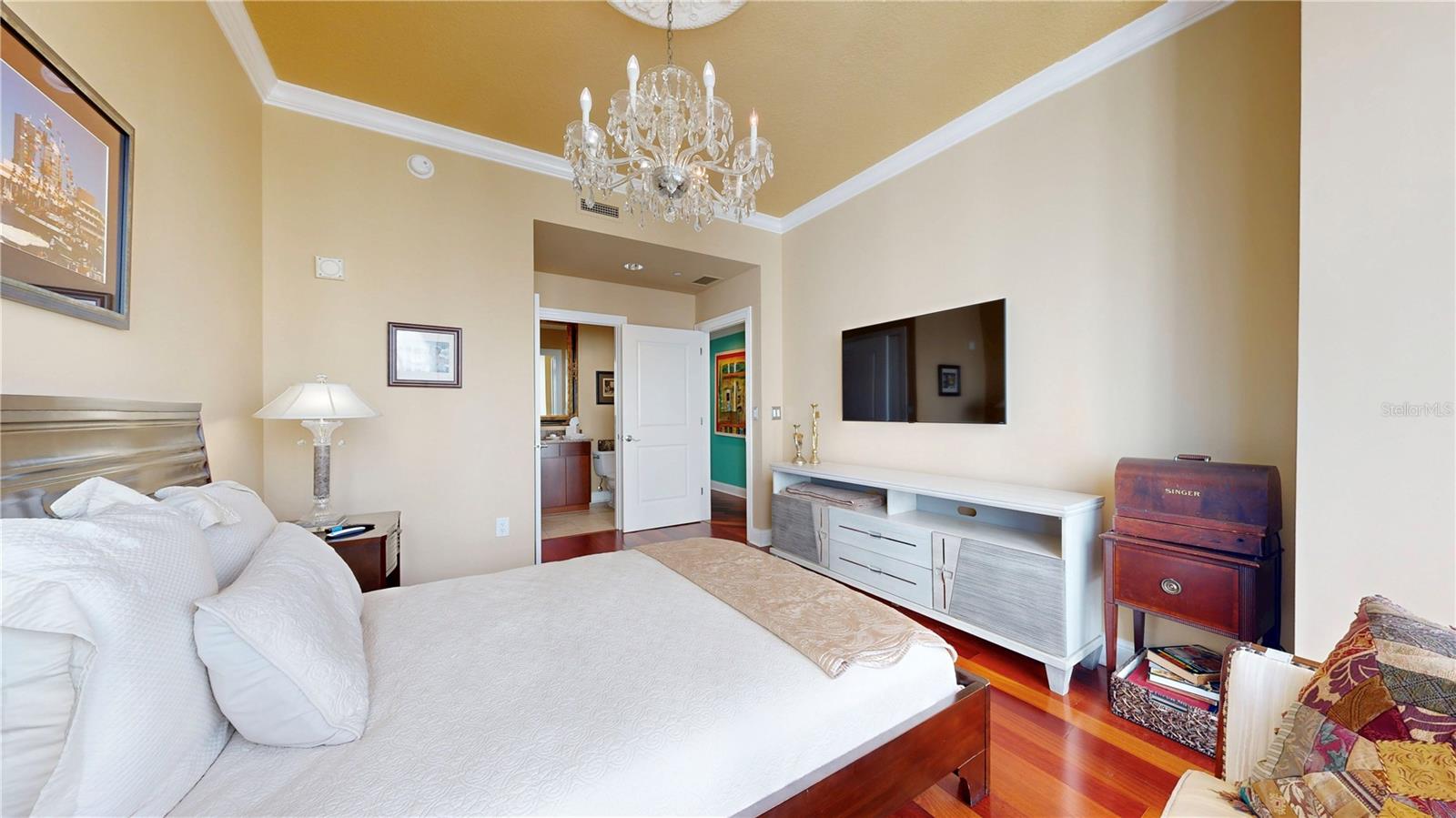 450 KNIGHTS RUN AVENUE, #1701, Tampa, FL 33602
