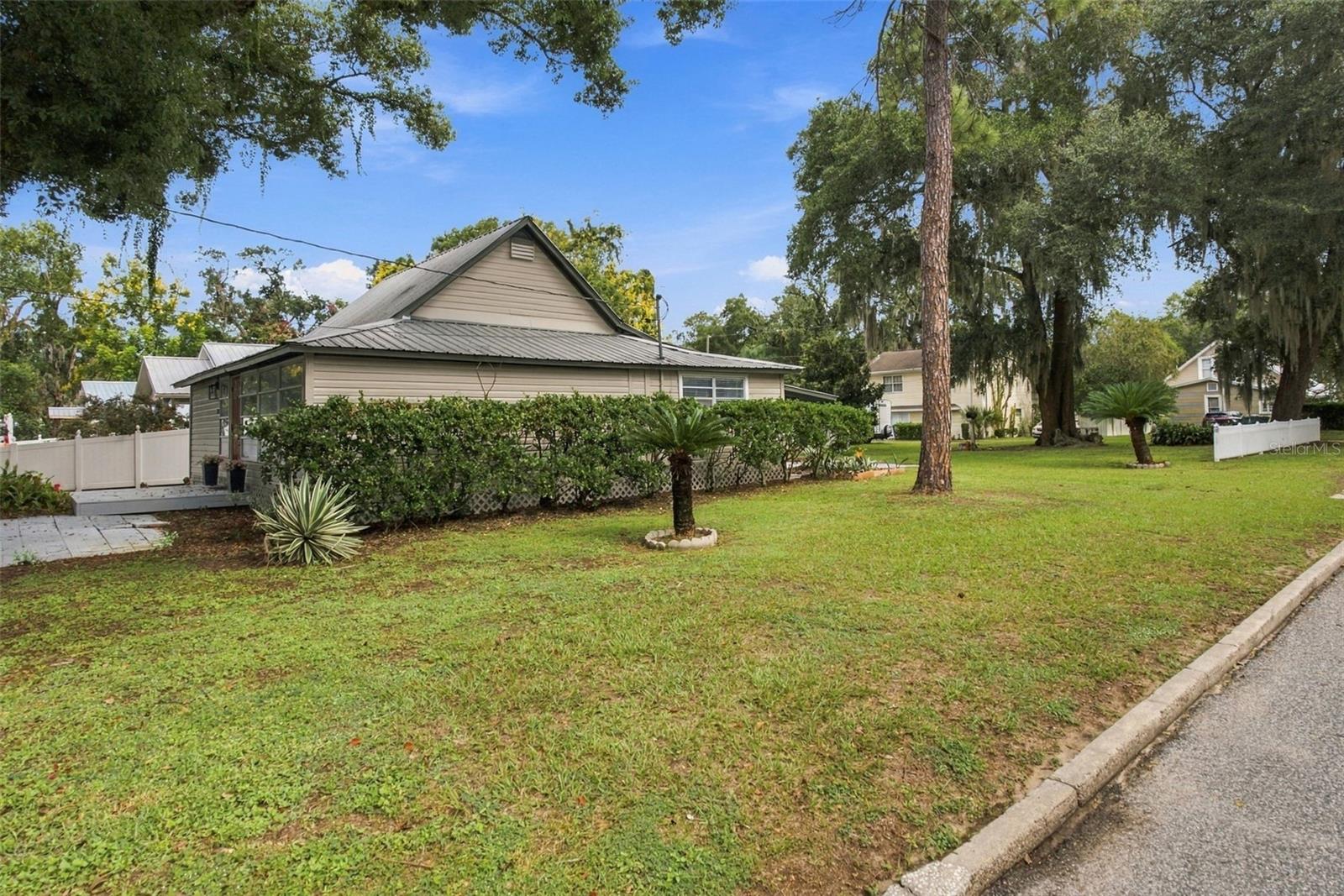 5450 10TH STREET, Zephyrhills, FL 33542