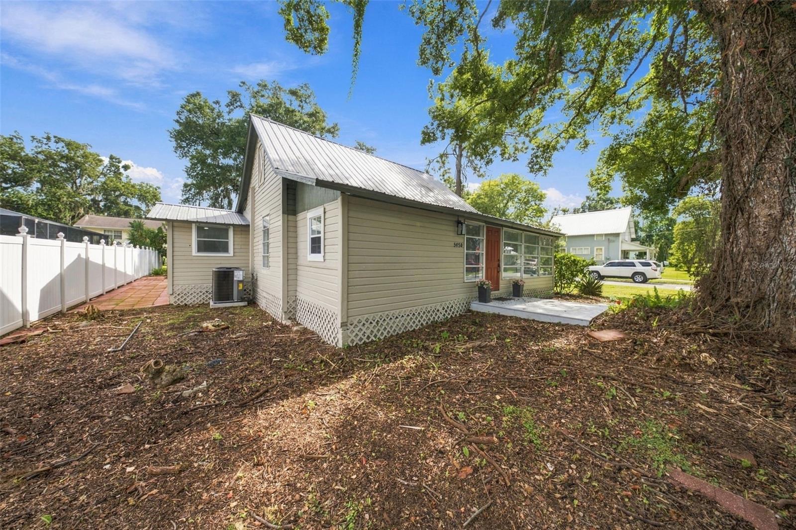 5450 10TH STREET, Zephyrhills, FL 33542