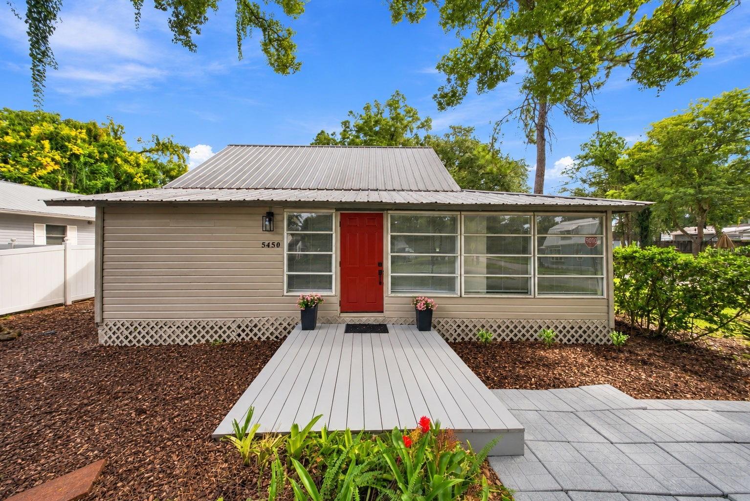 5450 10TH STREET, Zephyrhills, FL 33542