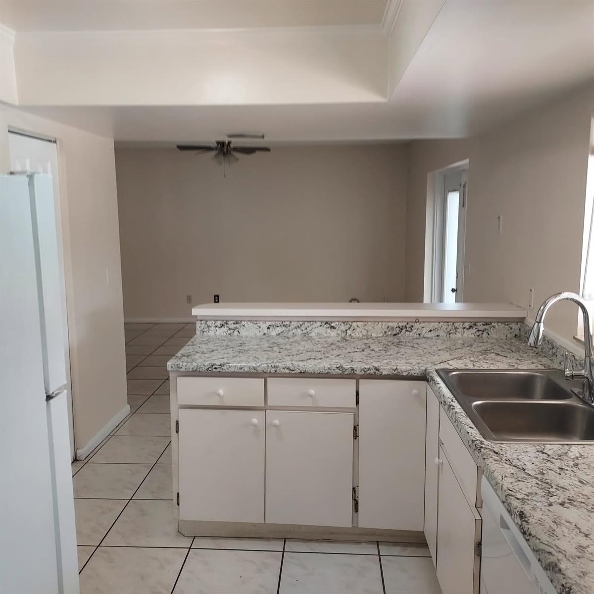 5205 DUBLIN PLACE, Tampa, FL 33624