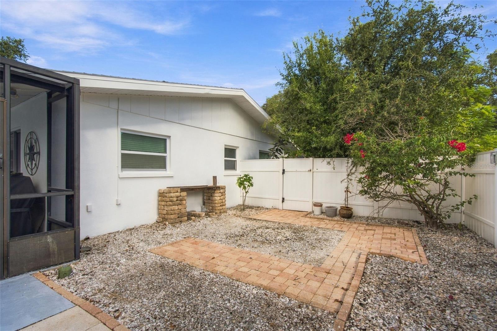 1889 BUGLE LANE, Clearwater, FL 33764