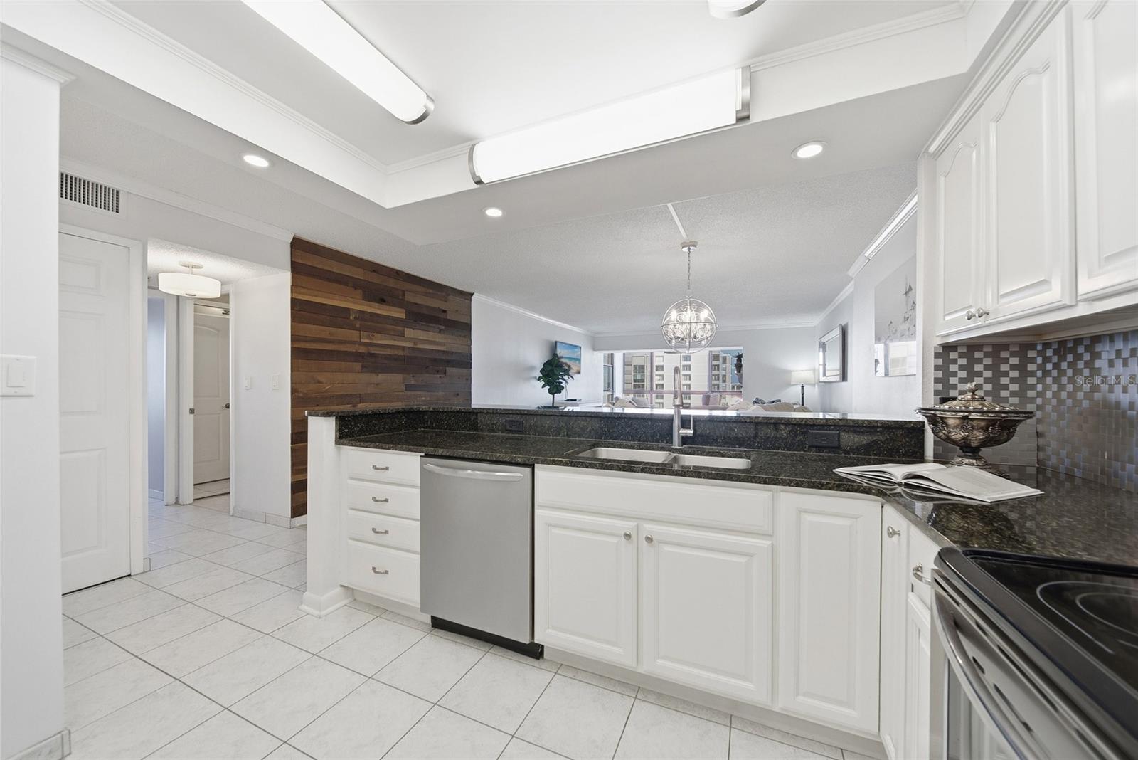 830 S GULFVIEW BOULEVARD, #604, Clearwater Beach, FL 33767