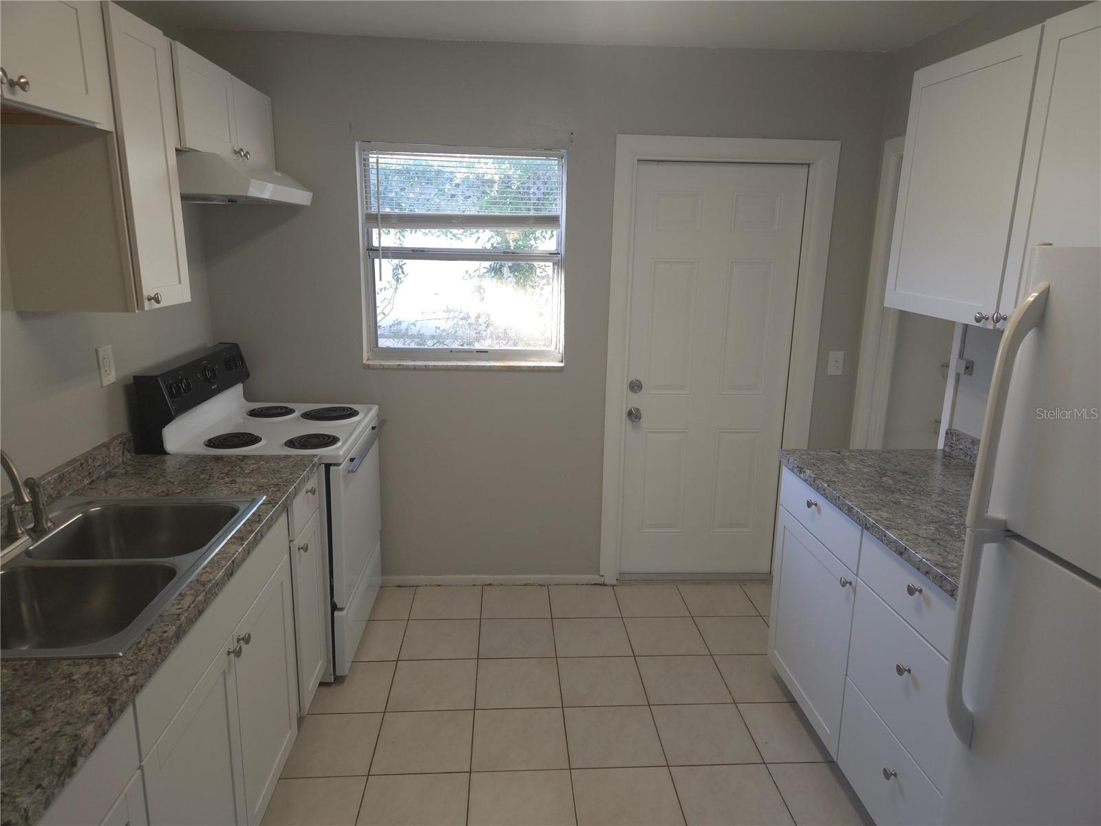 1741 TROTTER ROAD, #B, Largo, FL 33774