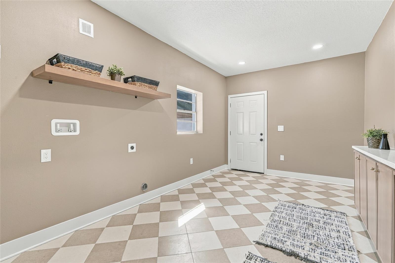 3112 S JULIA CIRCLE, Tampa, FL 33629