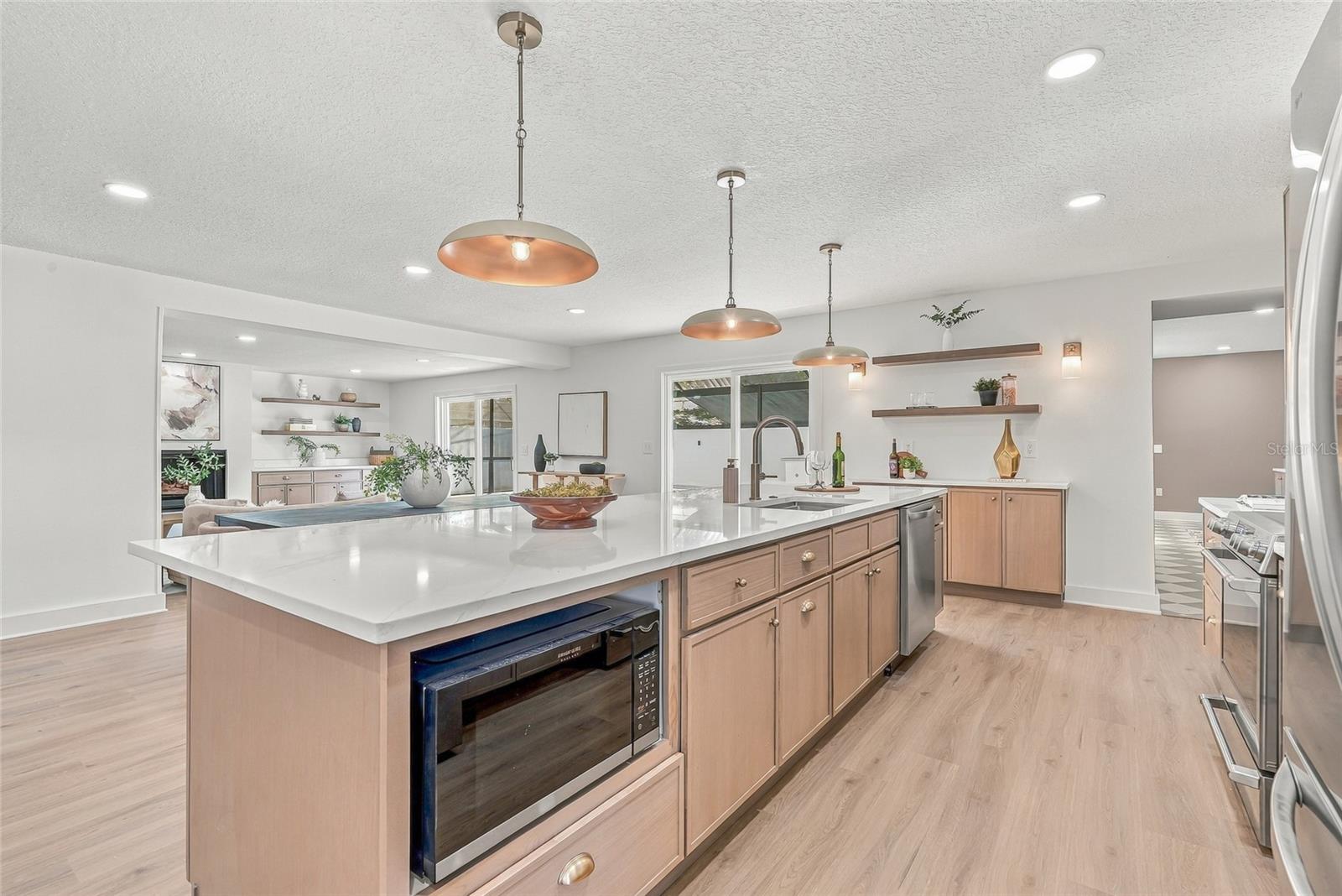 3112 S JULIA CIRCLE, Tampa, FL 33629