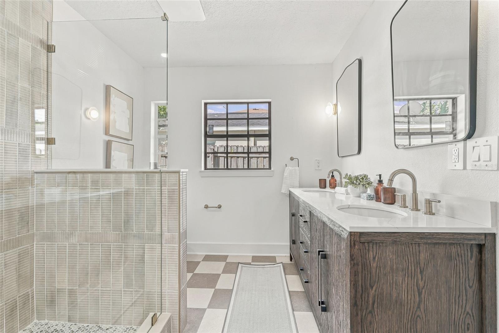 3112 S JULIA CIRCLE, Tampa, FL 33629