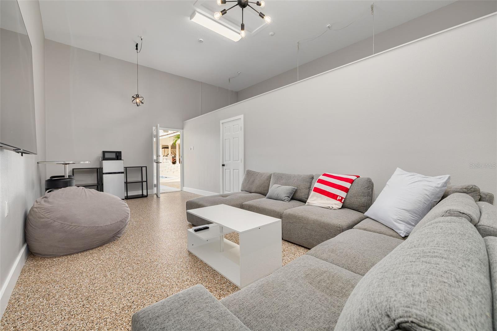16203 SENTRY WOODS COURT, Odessa, FL 33556