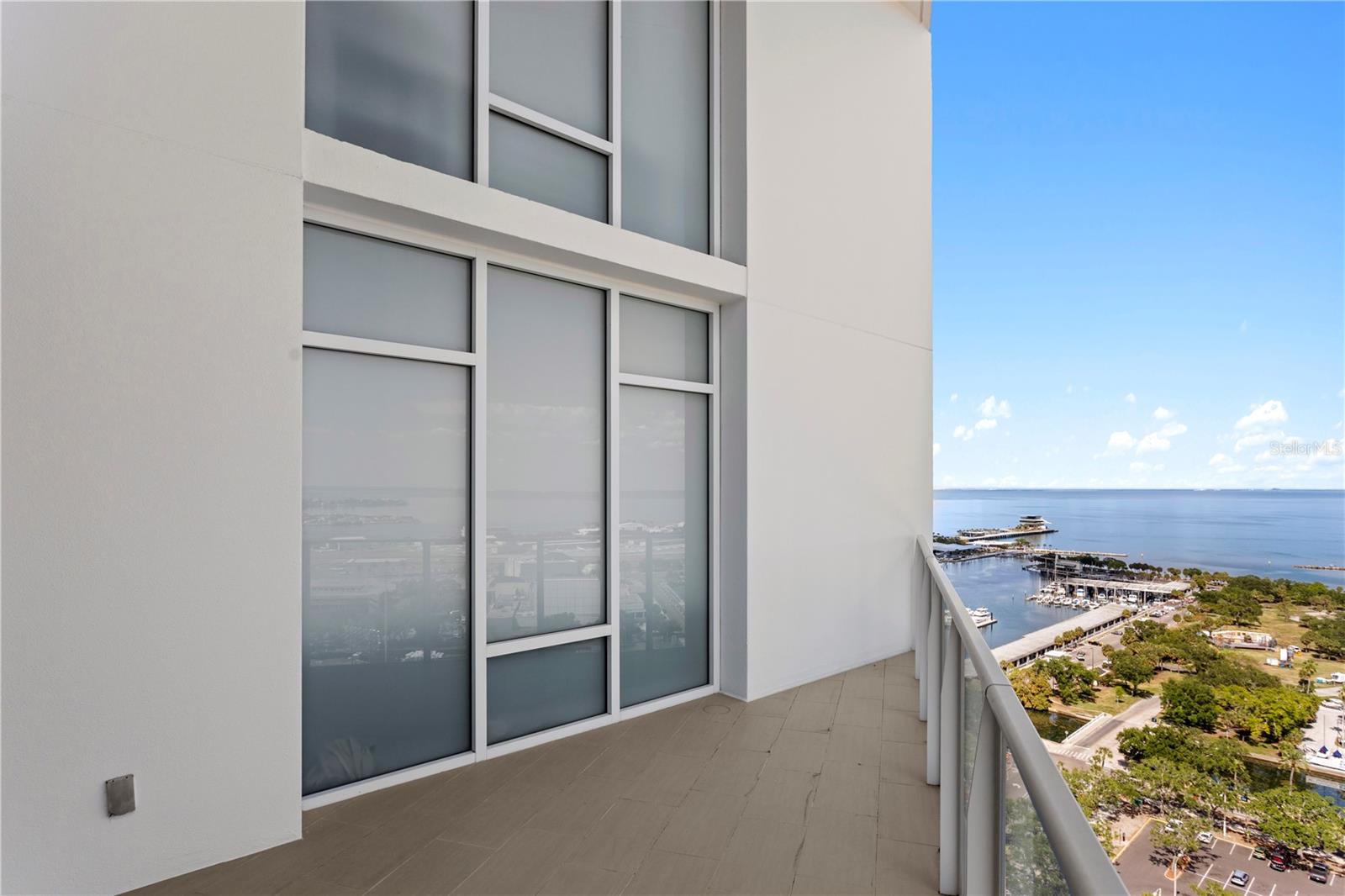 175 1ST STREET S, #2307, St Petersburg, FL 33701