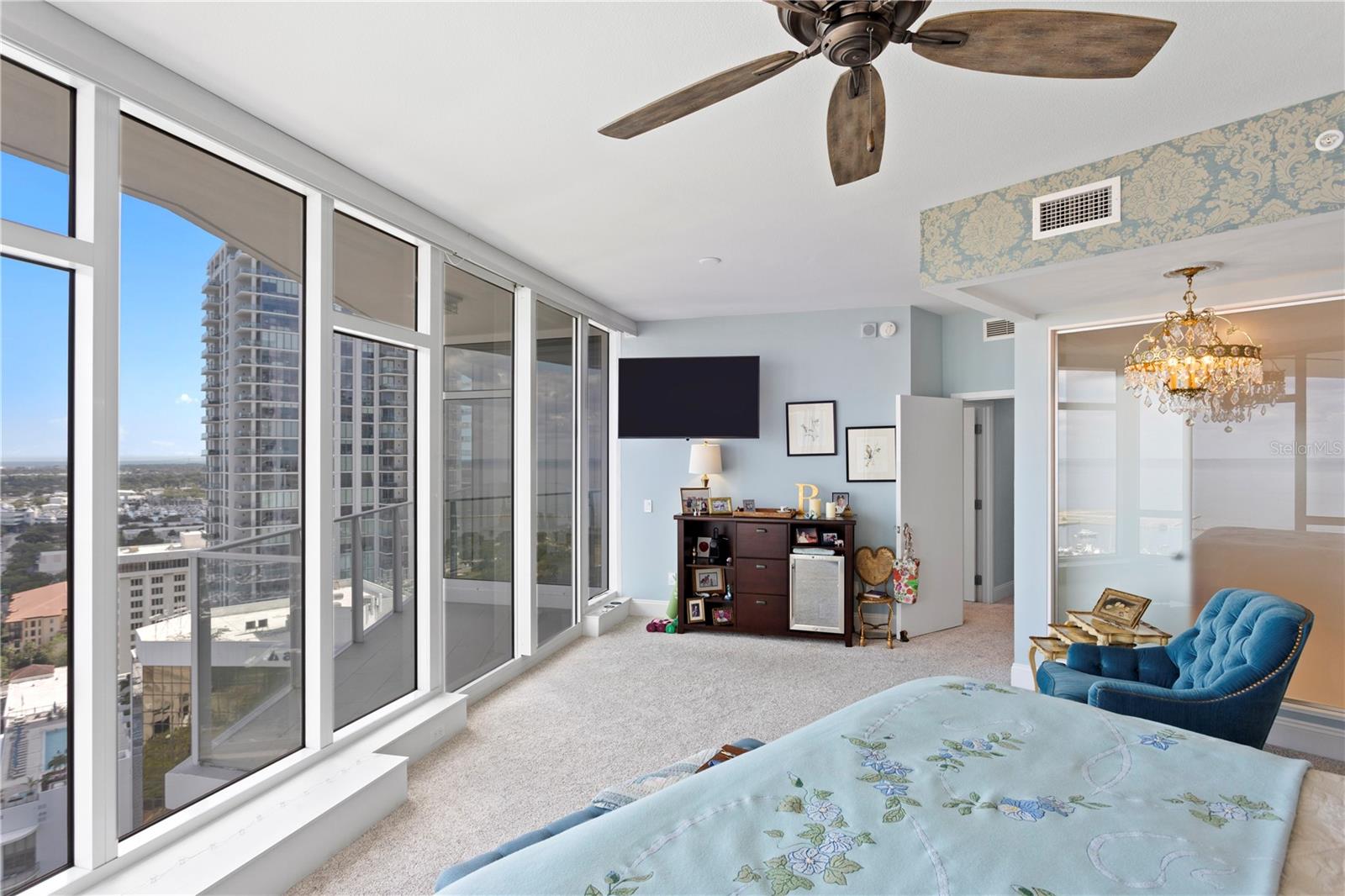 175 1ST STREET S, #2307, St Petersburg, FL 33701