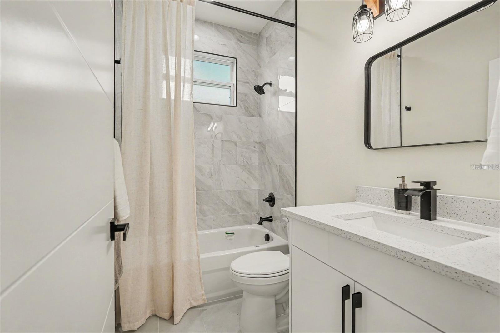 3612 N GARRISON STREET, Tampa, FL 33619