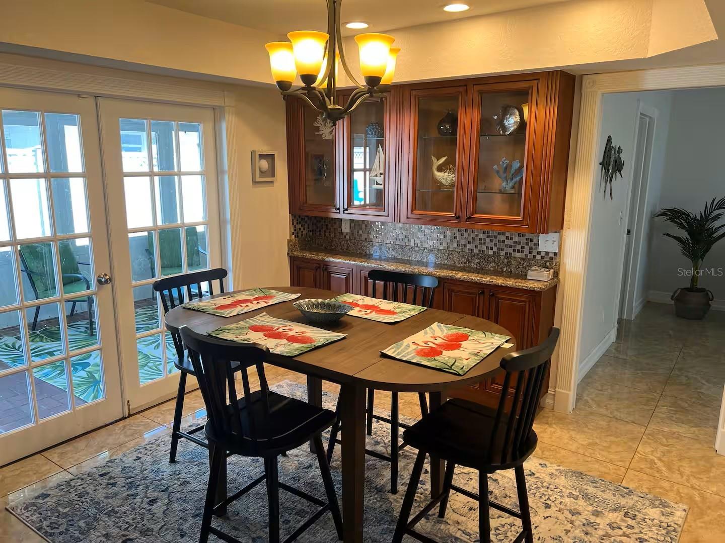 6403 EVERGREEN AVENUE, Seminole, FL 33772 6403 EVERGREEN AVENUE, Seminole, FL 33772