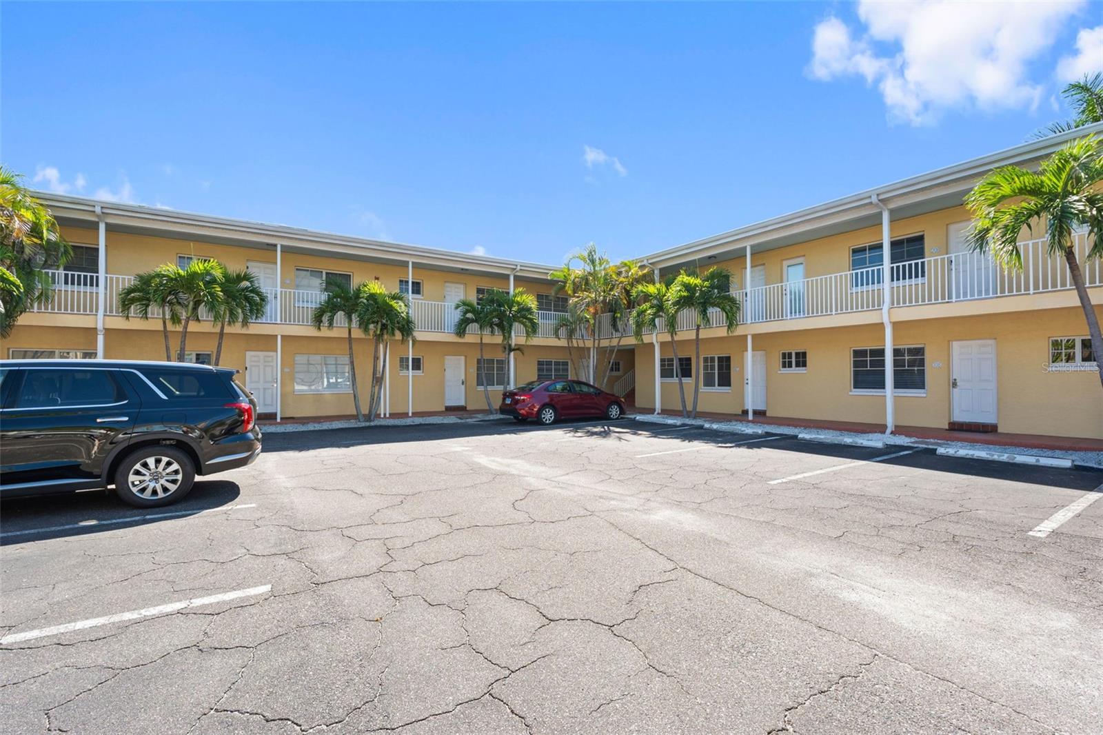 19417 GULF BOULEVARD, #B204, Indian Shores, FL 33785