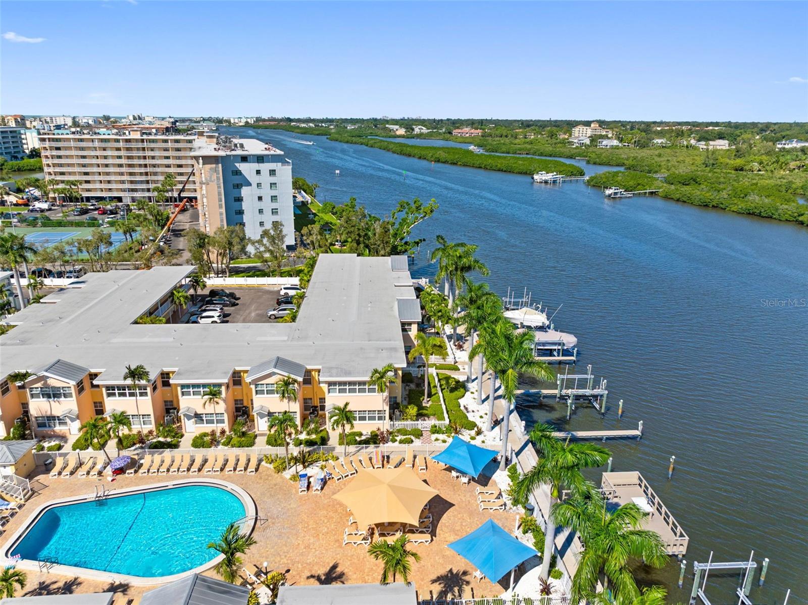 19417 GULF BOULEVARD, #B204, Indian Shores, FL 33785
