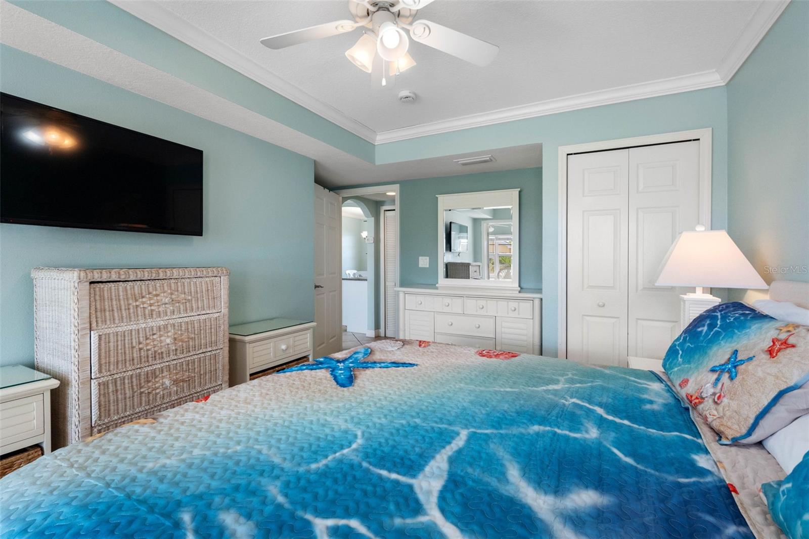 19417 GULF BOULEVARD, #B204, Indian Shores, FL 33785