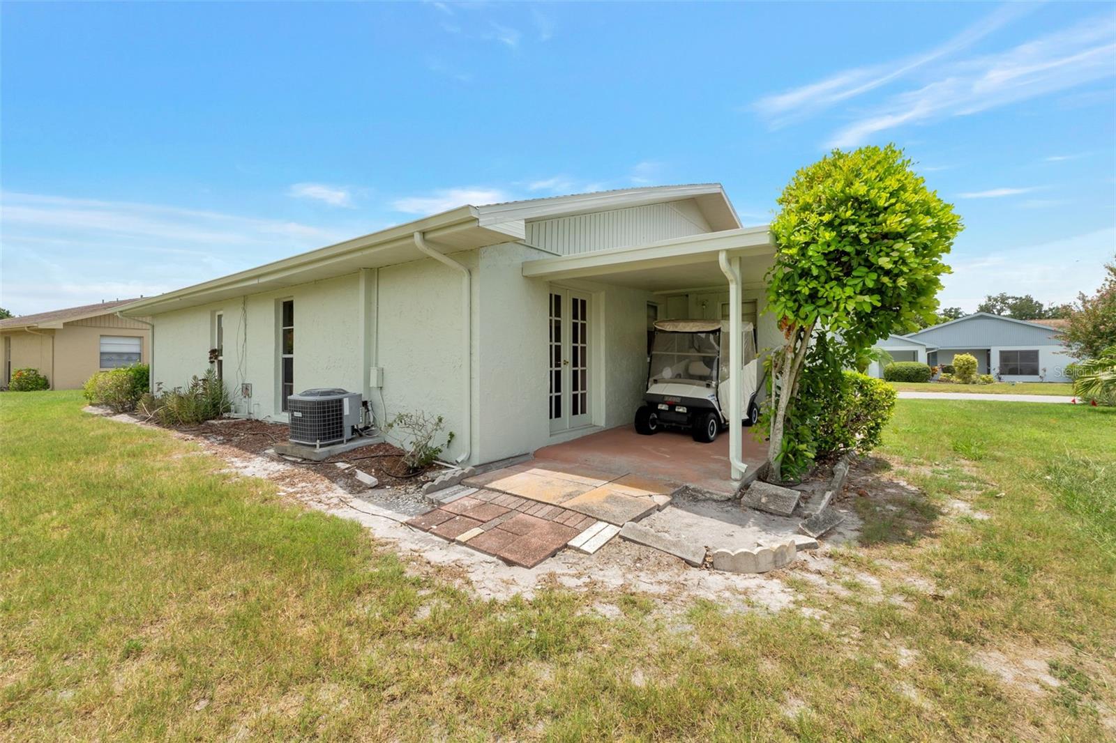 1814 FOXHUNT DRIVE, #A, Sun City Center, FL 33573