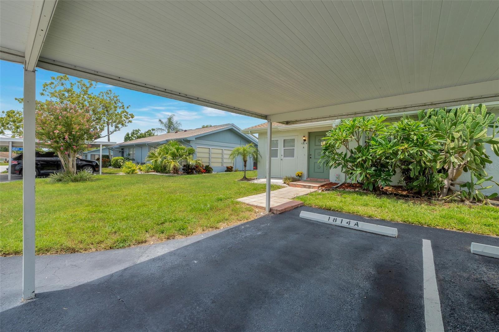 1814 FOXHUNT DRIVE, #A, Sun City Center, FL 33573