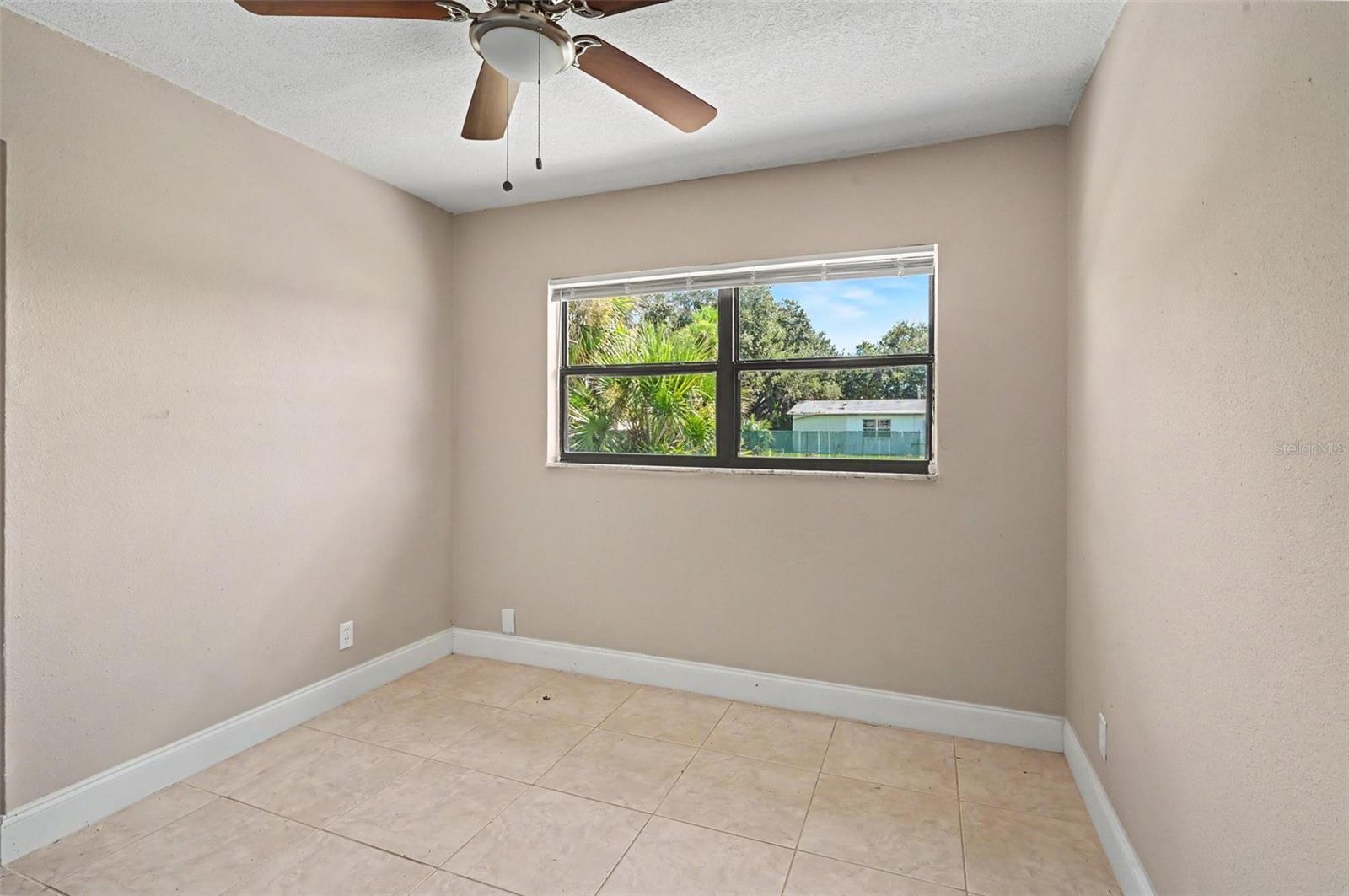 425 WALNUT STREET, Daytona Beach, FL 32114